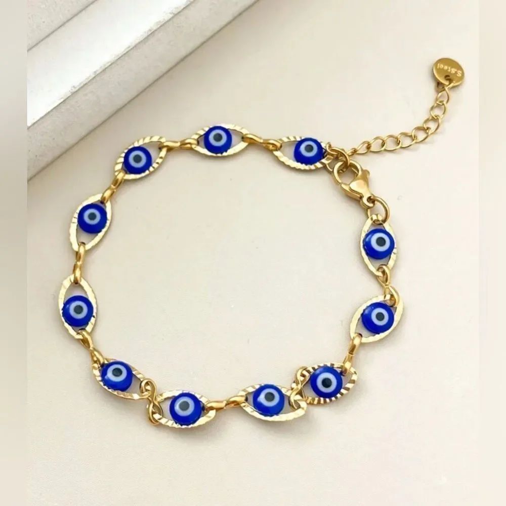 Blue Evil Eye Bracelet Q73